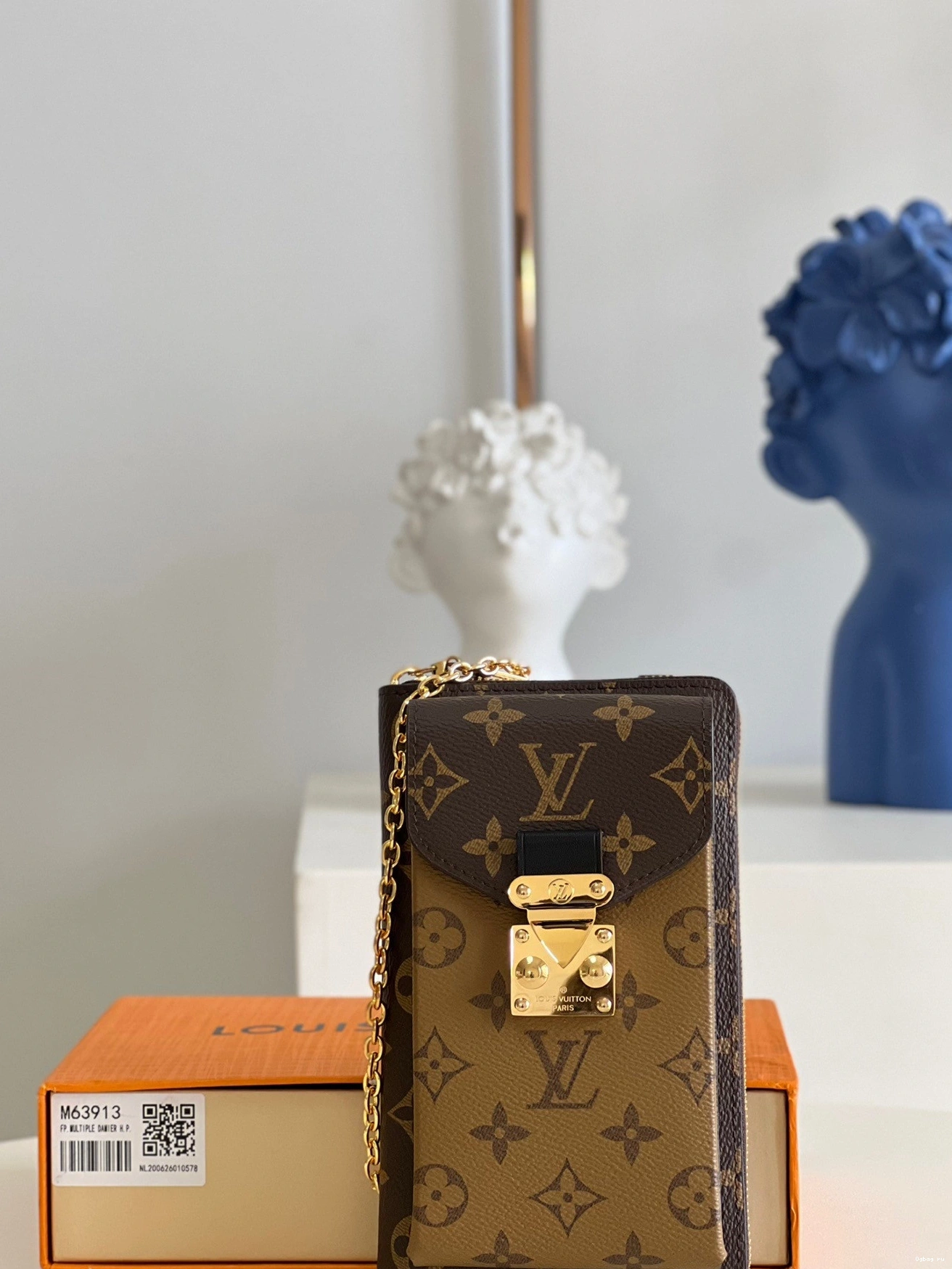 VERTICAL TRUNK LOUIS VUITTON 0817
